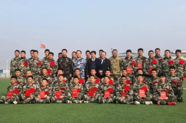 授銜儀式圓滿結束，大家合影留念